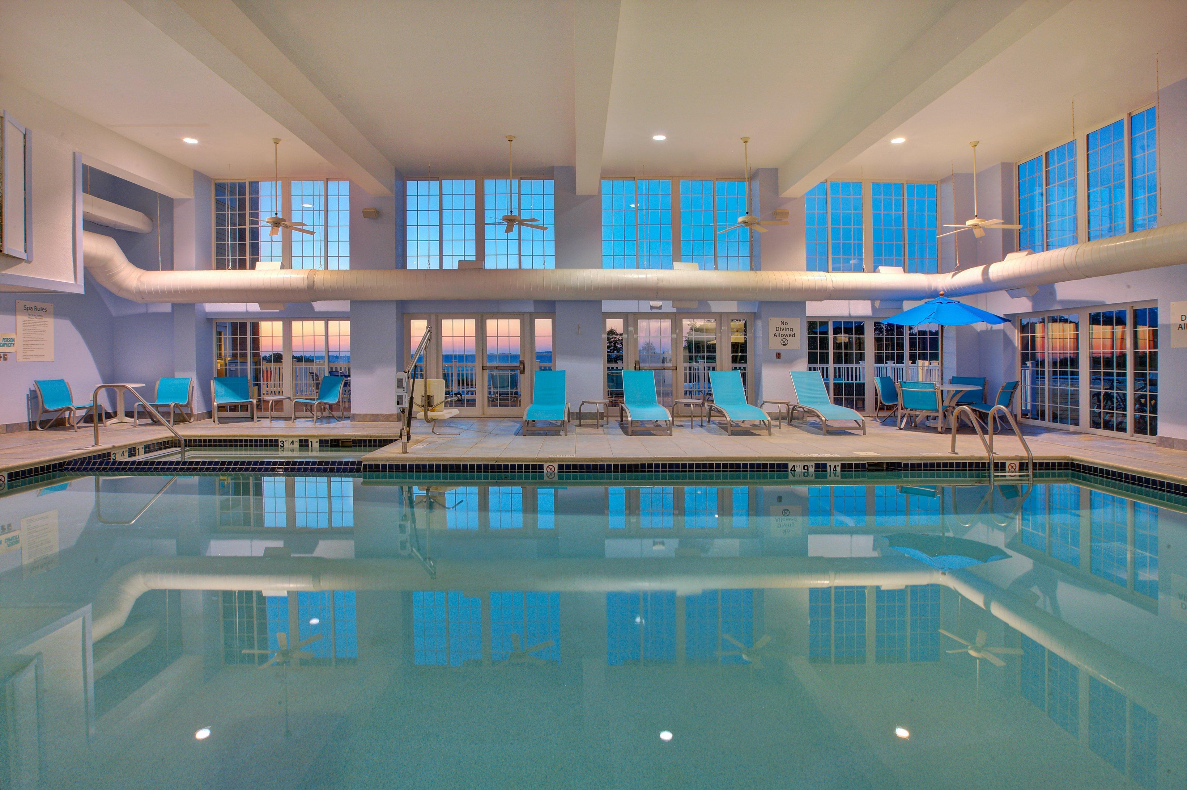 Holiday Inn Express Hotel & Suites Petoskey By Ihg Exterior foto